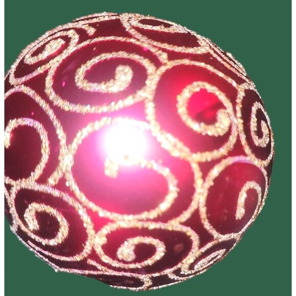 Vintage Lot Of 8 Xmas Ornaments Maroon & Gold Glass/Aluminum Angels & Puppy Figu - Picture 2 of 7